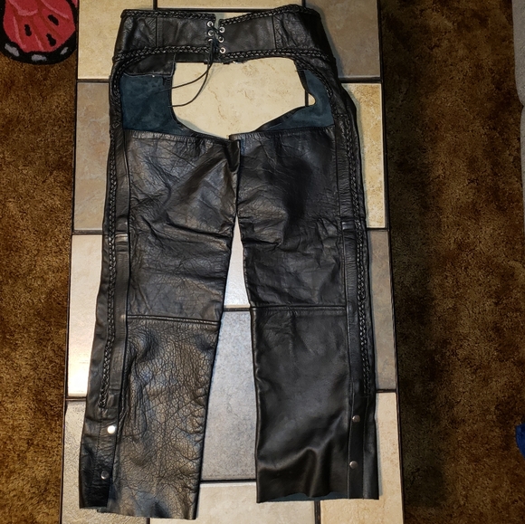 Hot Leathers Braided Leather Riding Chaps - Picture 7 of 13